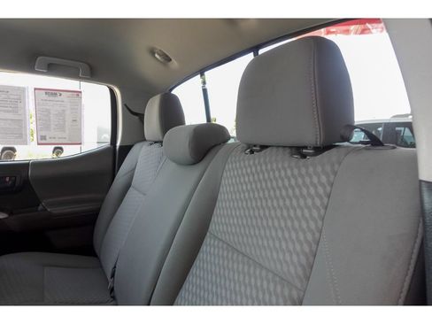 Certified 2022 Toyota Tacoma SR5 w/ Technology Package AWD/4WD image 22