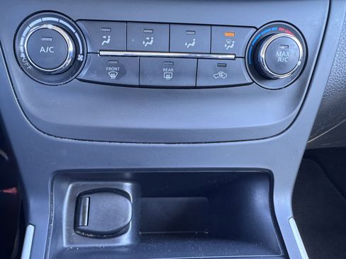 Used 2019 Nissan Sentra S image 24