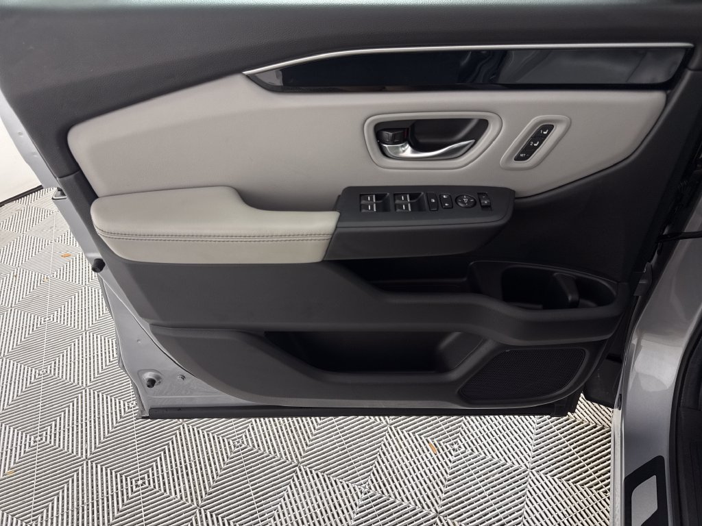 Used 2024 Honda Pilot EX-L image 9