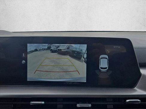 Used 2025 Kia Telluride S FWD image 11