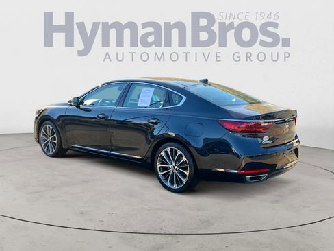Used 2019 Kia Cadenza Technology image 6