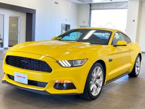 Used 2015 Ford Mustang GT Premium w/ Equipment Group 401A RWD image 4