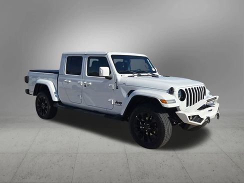 Used 2023 Jeep Gladiator Overland image 8