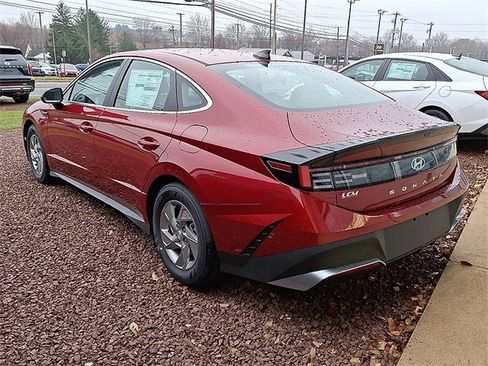 Certified 2025 Hyundai Sonata SE FWD image 7