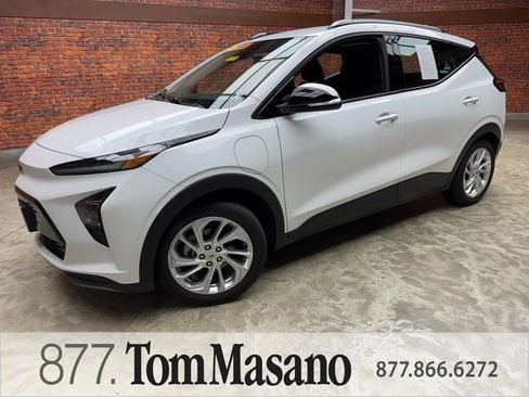 Used 2023 Chevrolet Bolt EUV LT w/ Driver Confidence Package image 1