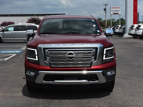 Used 2024 Nissan Titan Platinum Reserve w/ Moonroof Package RWD image 2