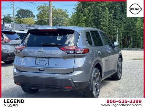 Certified 2024 Nissan Rogue SV AWD/4WD image 6