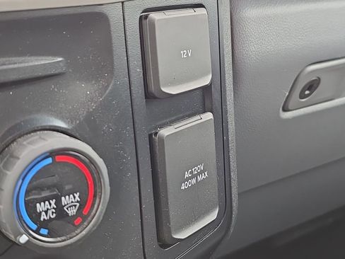 Used 2024 Ford F250 4x4 Crew Cab Super Duty image 33