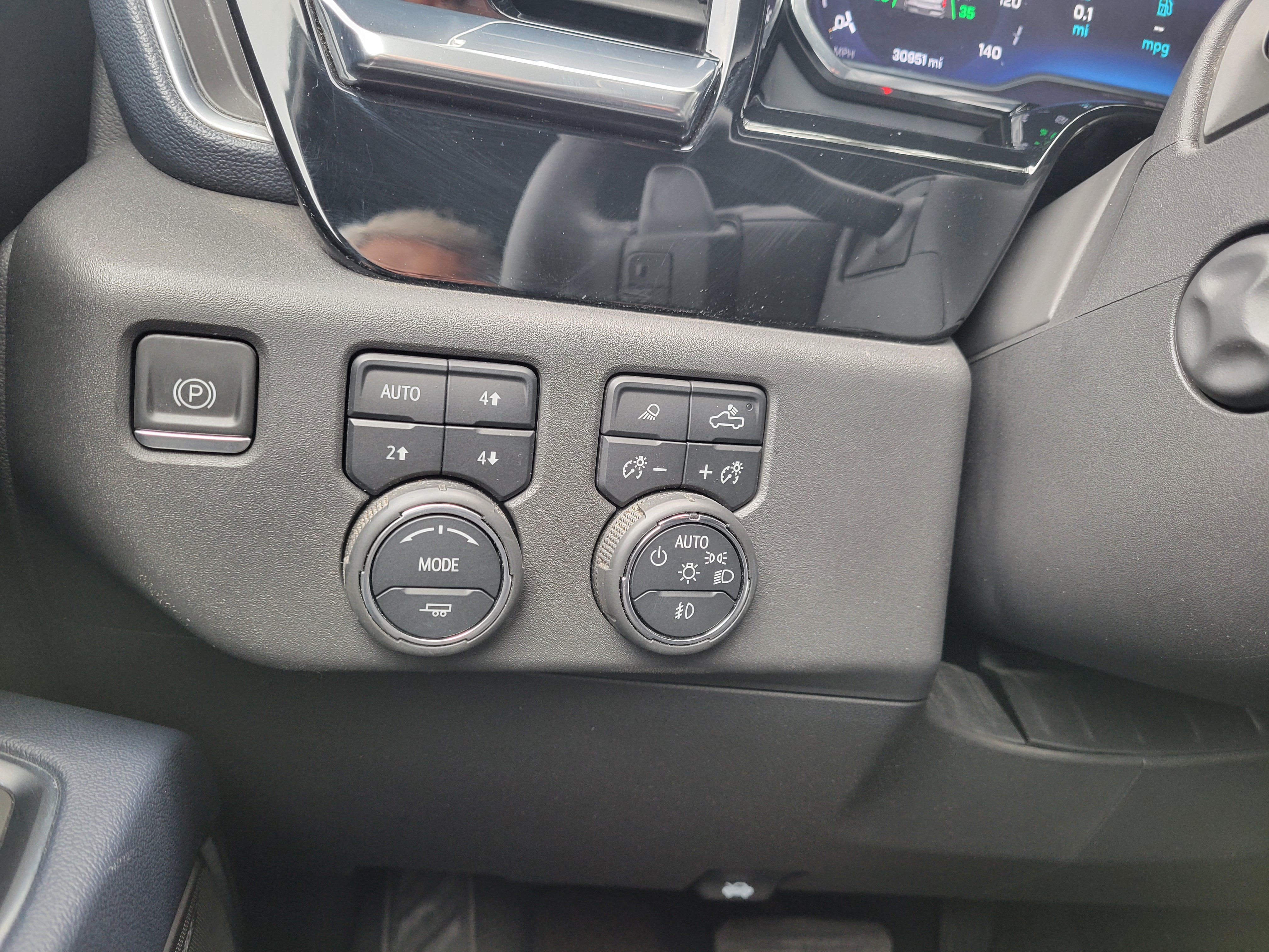 Used 2022 Chevrolet Silverado 1500 High Country w/ Z71 Off-Road Package AWD/4WD image 20