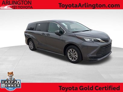 Used 2025 Toyota Sienna LE