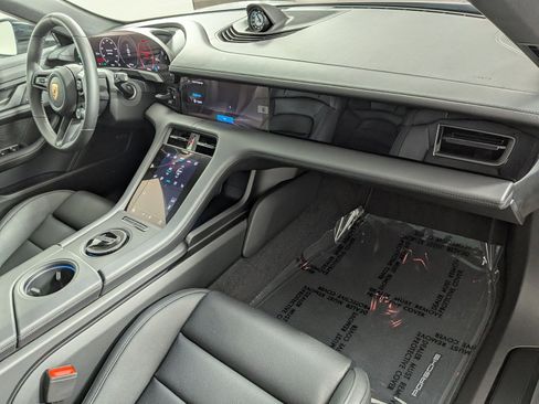 New 2026 Porsche Taycan RWD image 25