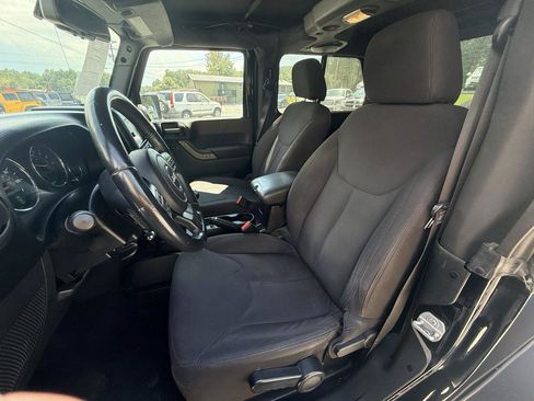 Used 2014 Jeep Wrangler Sport w/ Quick Order Package 23S AWD/4WD image 11