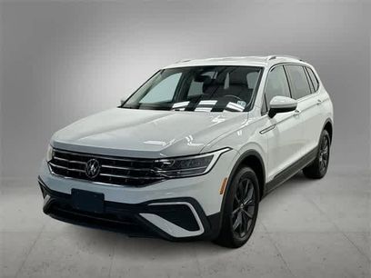 Certified 2022 Volkswagen Tiguan SE