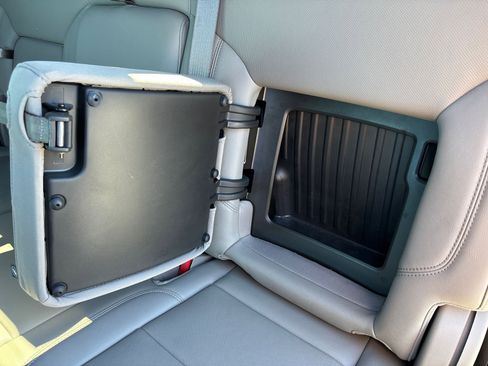 Used 2023 GMC Sierra 1500 SLT w/ SLT Premium Plus Package image 33