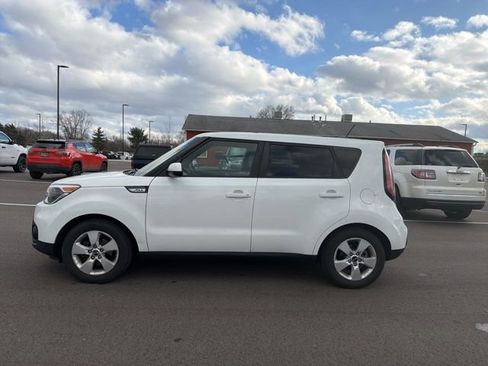 Used 2018 Kia Soul w/ Convenience Package image 2