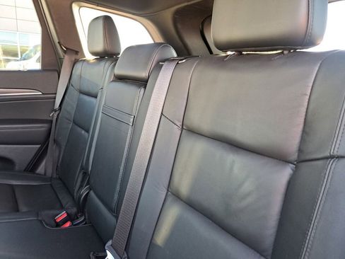 Used 2022 Jeep Grand Cherokee Limited image 26