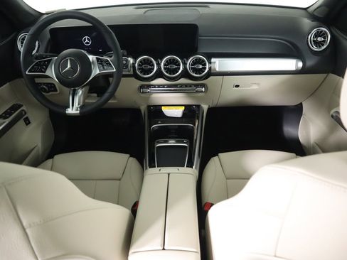 New 2026 Mercedes-Benz GLB 250 image 14