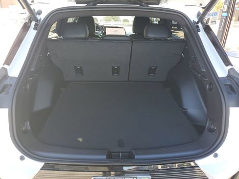 New 2026 Chevrolet Equinox EV LT image 8