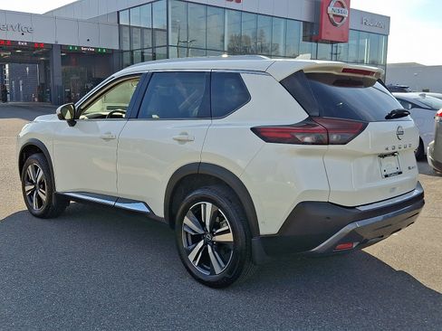 Certified 2023 Nissan Rogue SL w/ SL Premium Package image 4