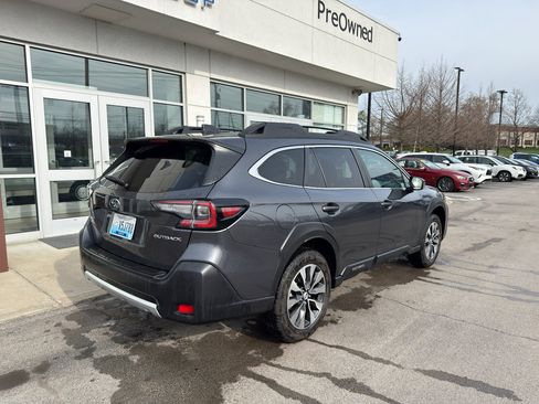 Used 2025 Subaru Outback Limited image 3