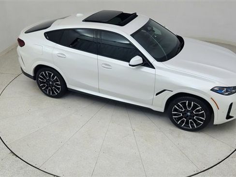 Used 2024 BMW X6 xDrive40i w/ Premium Package image 81