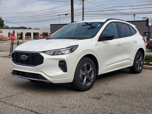 Used 2023 Ford Escape ST-Line w/ Tech Pack #1 AWD/4WD image 1