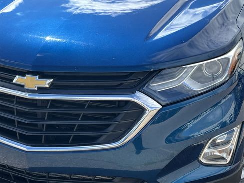 Used 2019 Chevrolet Equinox LT w/ Driver Convenience Package image 11
