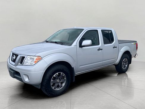 Used 2018 Nissan Frontier PRO-4X AWD/4WD image 4