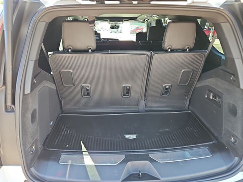 Certified 2024 Cadillac Escalade Premium Luxury w/ Performance Package AWD/4WD image 33