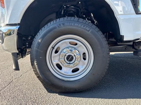 New 2025 Ford F250 XL w/ XL Driver Assist Package image 9