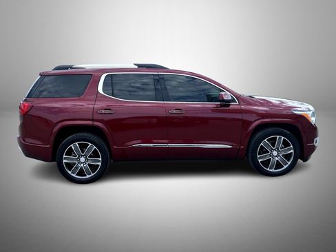 Used 2018 GMC Acadia Denali w/ Technology Package AWD/4WD image 4