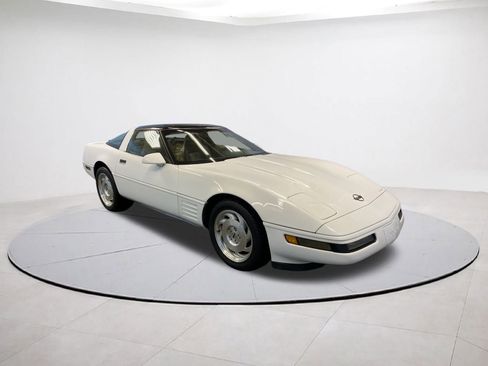 Used 1994 Chevrolet Corvette image 1