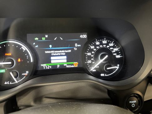 Used 2026 Toyota Sienna XLE FWD image 11