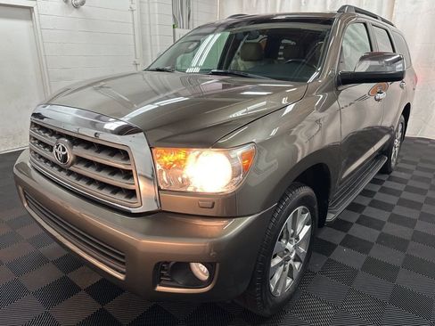 Used 2015 Toyota Sequoia Limited image 4