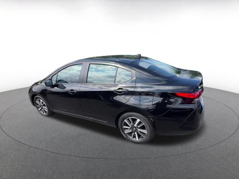 Used 2025 Nissan Versa SV FWD image 10
