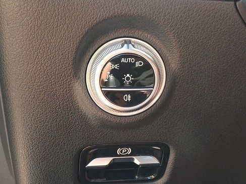 Certified 2023 Mercedes-Benz C 300 4MATIC Sedan image 21