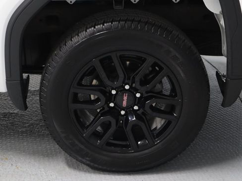 Used 2025 GMC Sierra 1500 Elevation AWD/4WD image 19