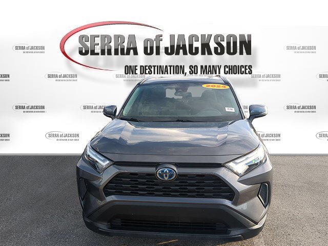 Used 2024 Toyota RAV4 XLE w/ Convenience Package AWD/4WD image 3