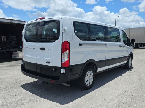 Used 2024 Ford Transit 350 XLT RWD image 7