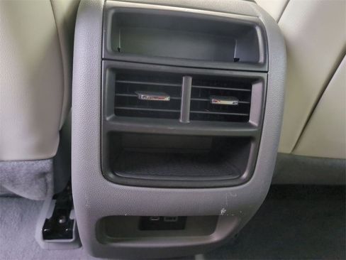 Used 2021 Cadillac XT5 Premium Luxury image 26