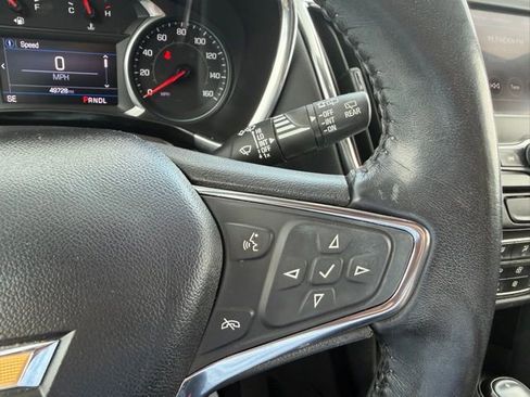 Used 2021 Chevrolet Equinox LT image 18