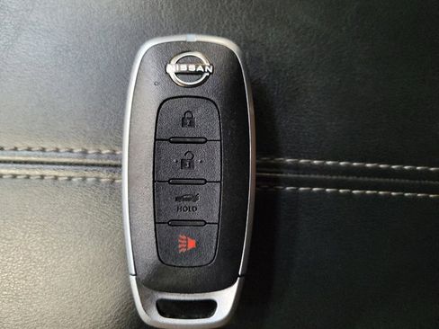 Used 2025 Nissan Sentra SV FWD image 32