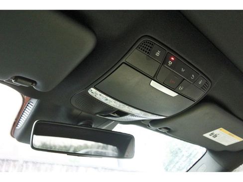 Used 2019 Mercedes-Benz E 300 image 26