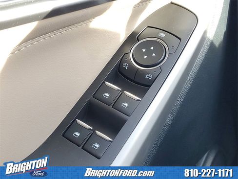 Used 2023 Ford Explorer XLT w/ Equipment Group 202A image 17