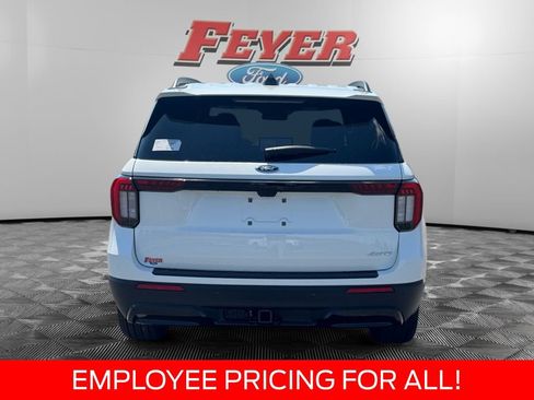 New 2026 Ford Explorer ST-Line w/ ST-Line Street Pack AWD/4WD image 4