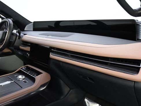 New 2026 Lincoln Navigator L Black Label AWD/4WD image 15