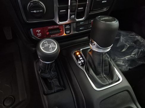 New 2026 Jeep Gladiator Rubicon AWD/4WD image 30