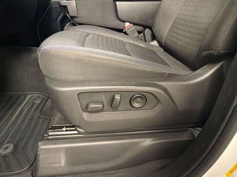 Used 2025 Chevrolet Silverado 2500 LT w/ Convenience Package AWD/4WD image 15