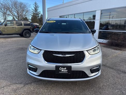 New 2026 Chrysler Pacifica Select AWD/4WD image 5