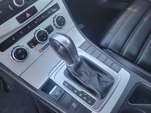 Used 2013 Volkswagen CC Sport image 26